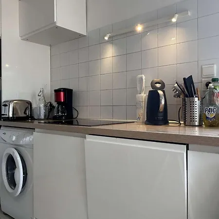 3 Pieces, Parking, Climatisation, - Fr-1-225c-168 Apartament